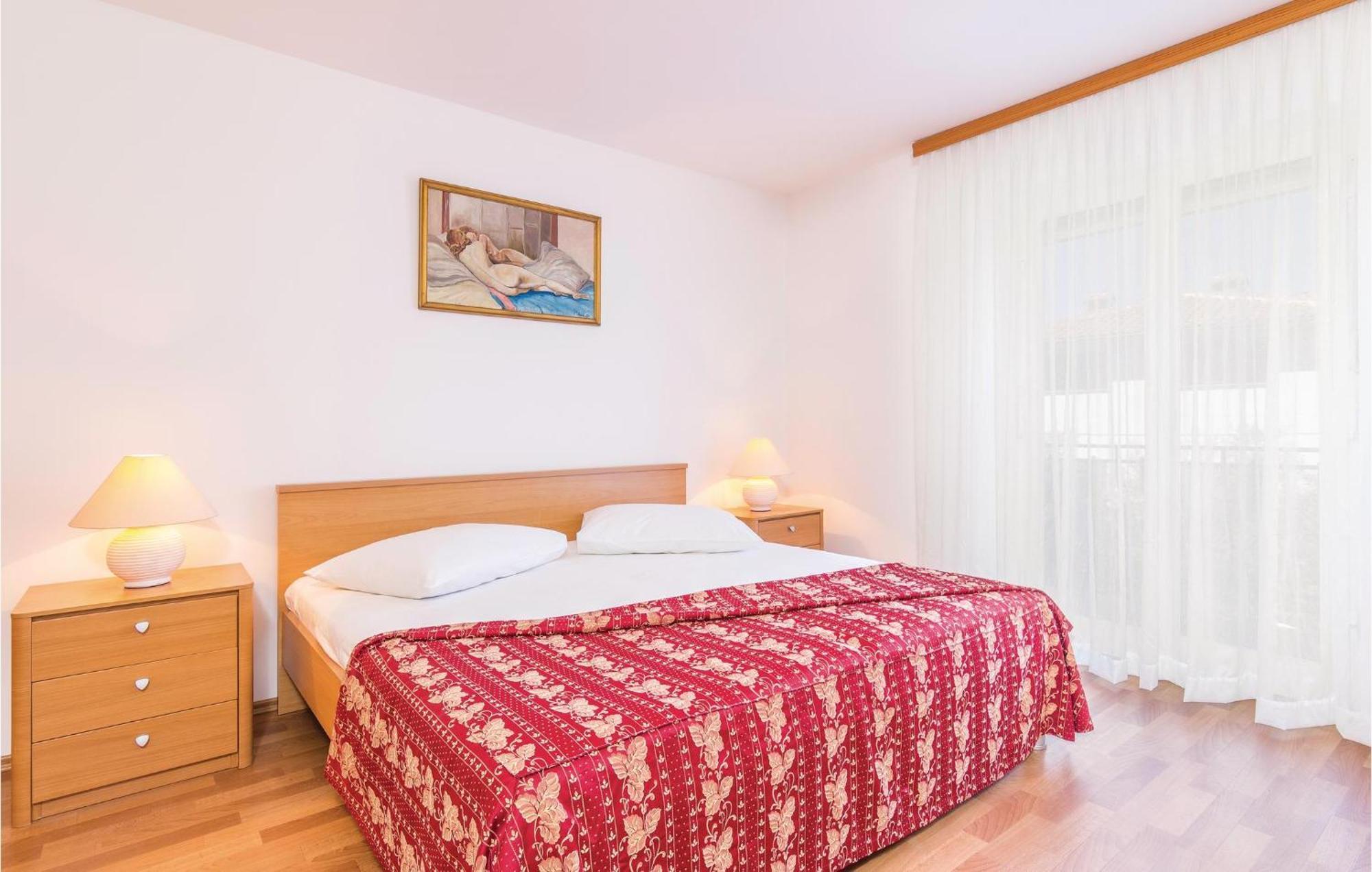 Awesome Home In Rovinj With Kitchen Ferienhaus
