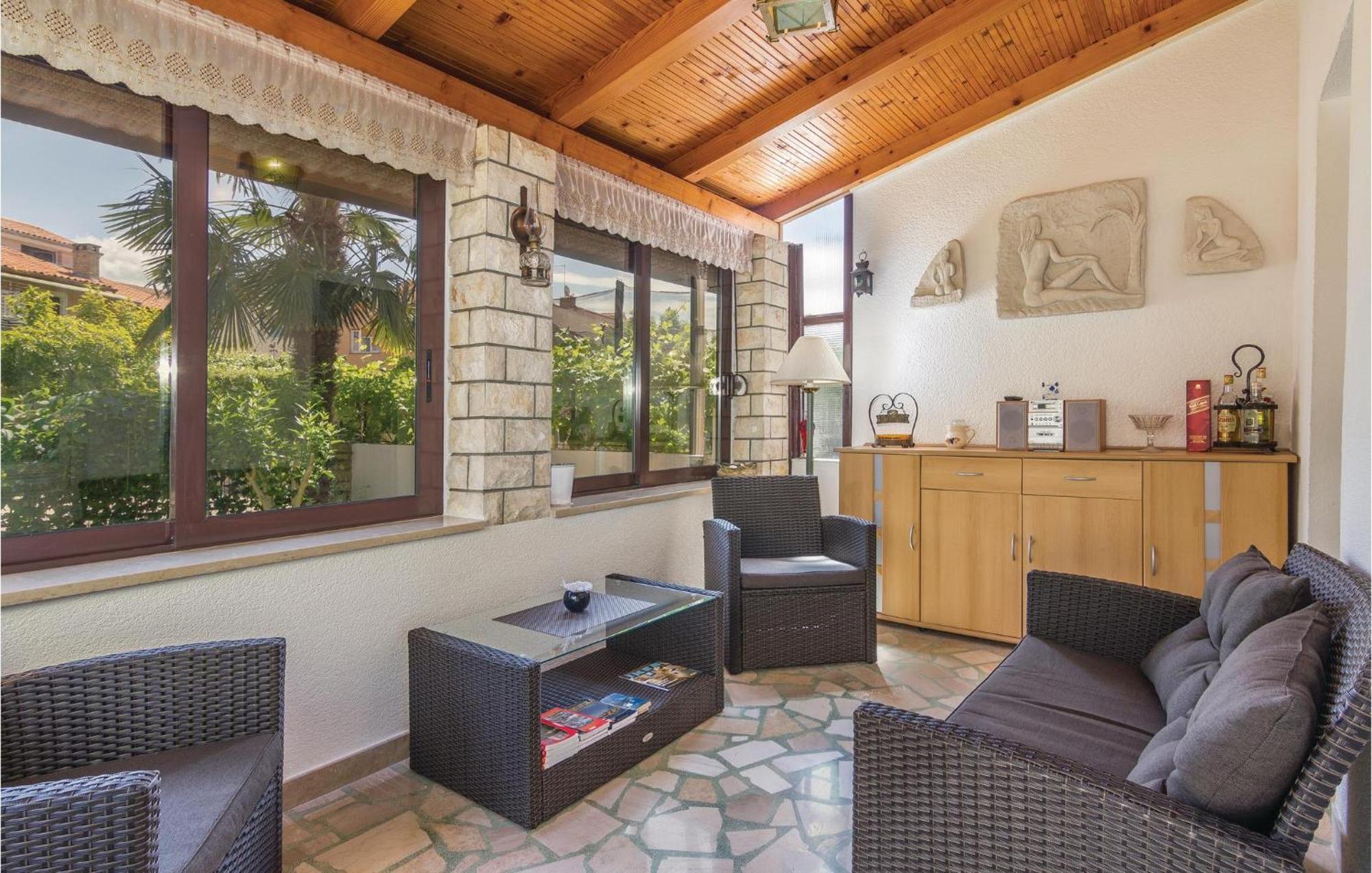 Awesome Home In Rovinj With Kitchen Rovinj